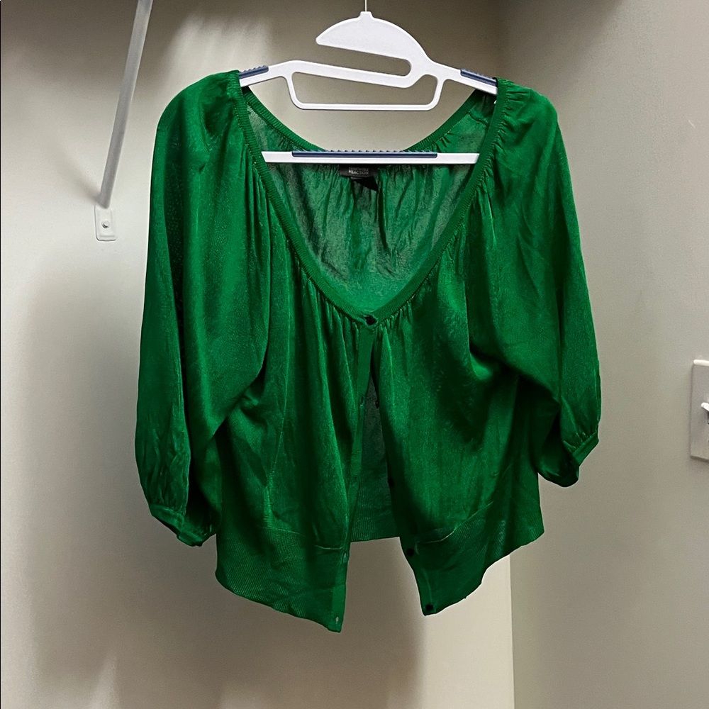 Kenneth Cole Reaction Elegant Emerald Button Up, Lightweight Sweater